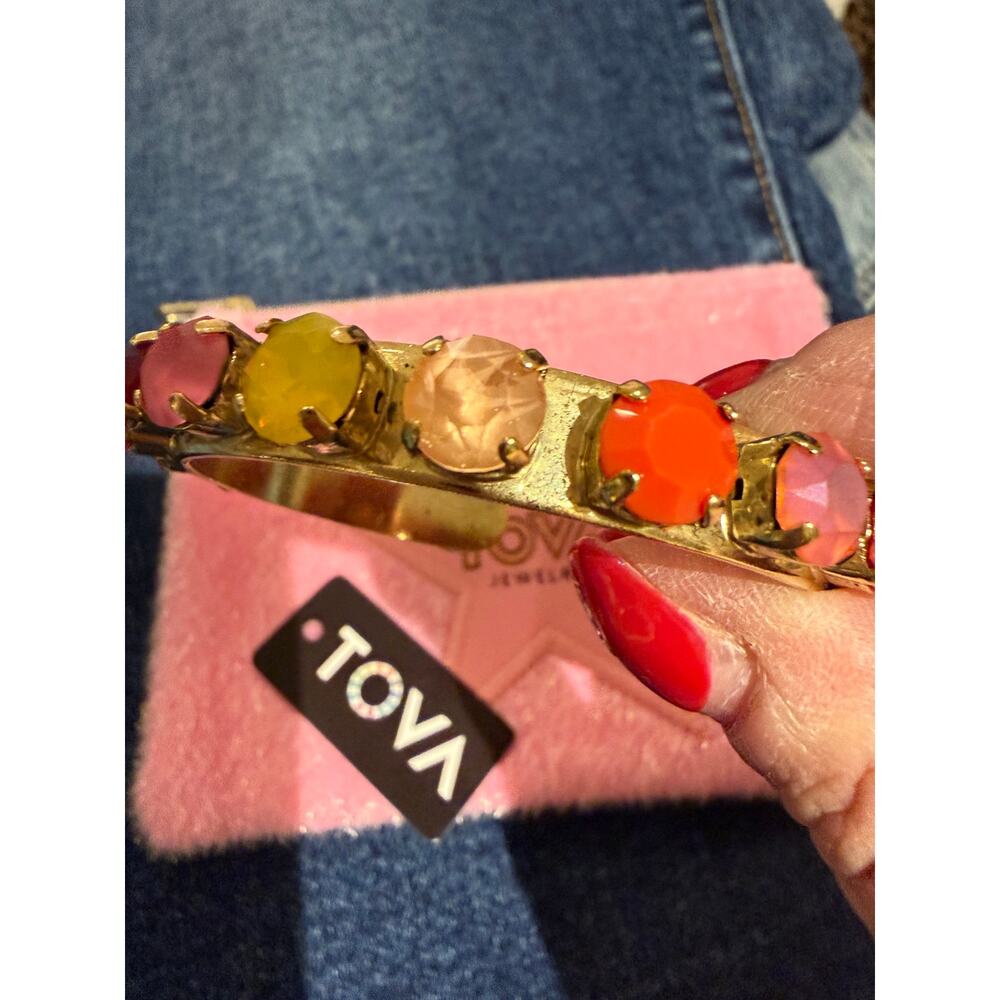 TOVA Kiki Cuff in Ombre Pink Multicolor NWT - Picture 10 of 13
